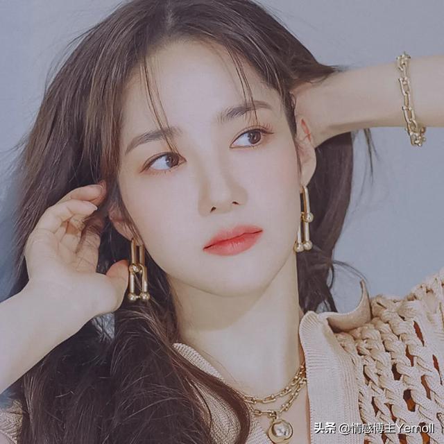 官宣后不久就分手了 正式官宣他们俩居然在一起了(9)