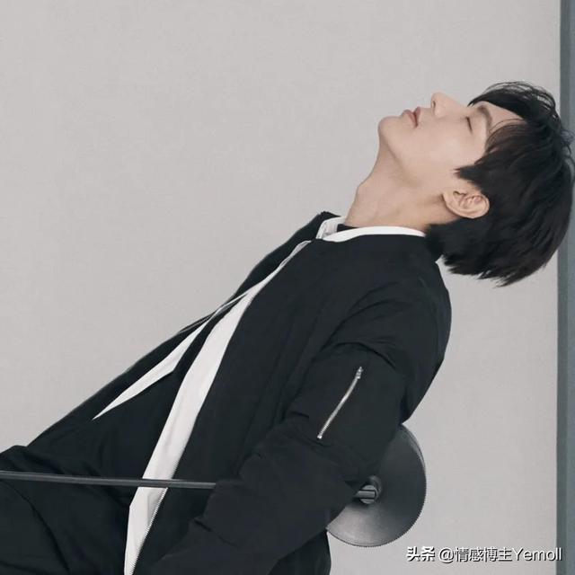 官宣后不久就分手了 正式官宣他们俩居然在一起了(15)