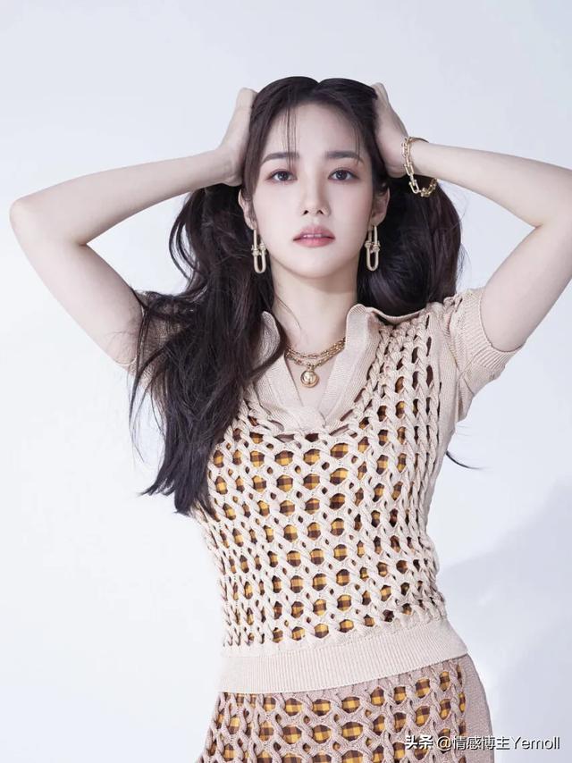 官宣后不久就分手了 正式官宣他们俩居然在一起了(13)