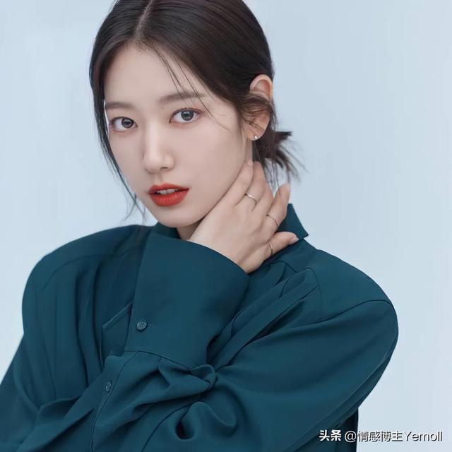 官宣后不久就分手了 正式官宣他们俩居然在一起了(18)