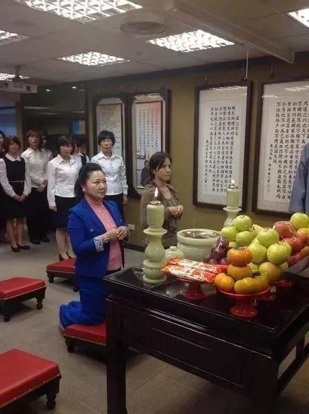 中国台湾“翡翠女王”原来是她!22年走不出丧女之痛...