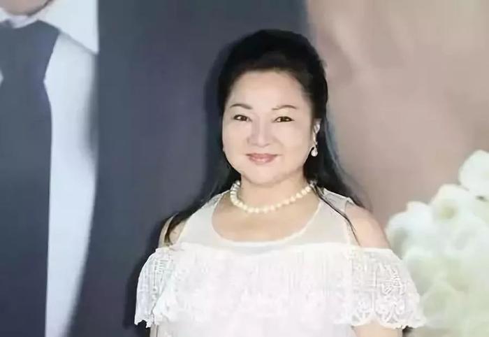 中国台湾“翡翠女王”原来是她!22年走不出丧女之痛...