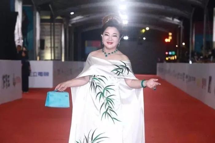 中国台湾“翡翠女王”原来是她!22年走不出丧女之痛...