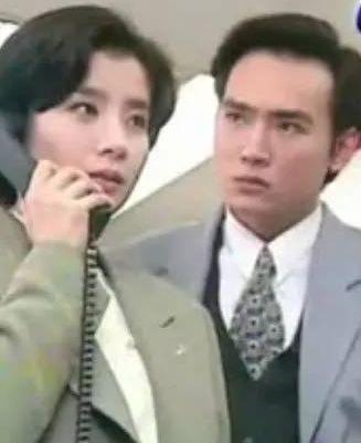 她出道就吻了刘德华,琼瑶给了她两次事业高峰,现几乎人间蒸发