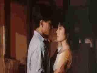 她出道就吻了刘德华,琼瑶给了她两次事业高峰,现几乎人间蒸发