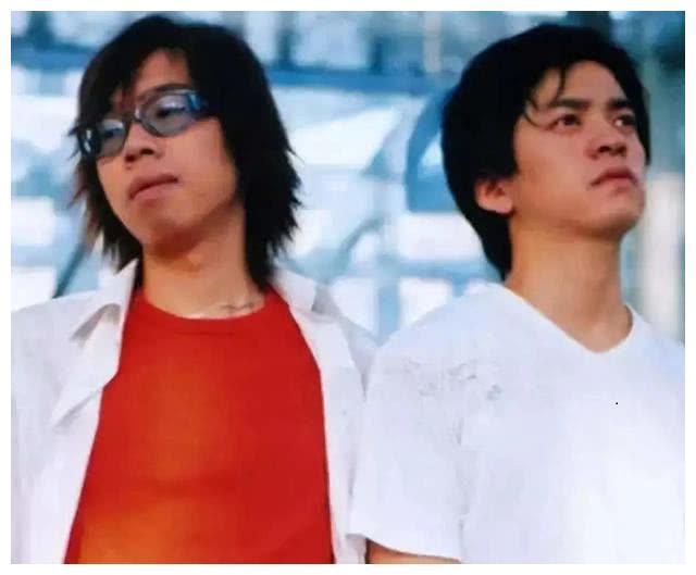 红极一时的20个组合旧照，多数已解散，哪一张藏着你的青春?