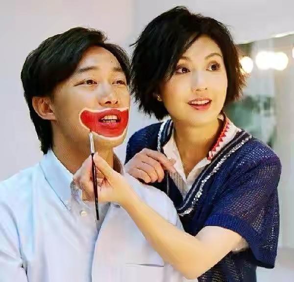 野孩子这首歌表达什么情感(野孩子歌词表达了什么感情含义)