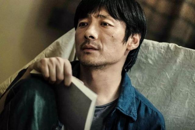 低调的祖峰:他是赵薇陈坤的班长,没微博不接综艺,却身怀