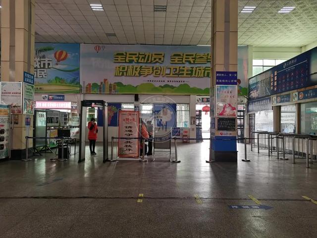 抚州汽车站春节时间表（春运前一天的抚州老长途汽车站）(27)