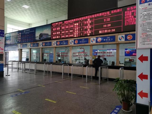 抚州汽车站春节时间表（春运前一天的抚州老长途汽车站）(15)