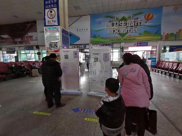 抚州汽车站春节时间表（春运前一天的抚州老长途汽车站）(19)