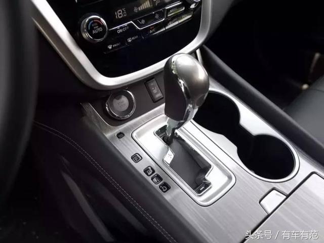 最新日产楼兰评测（有范试驾明明很高级）(16)