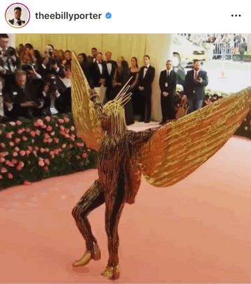 红毯上有了他的出现，女明星们可要打起十二分精神了！