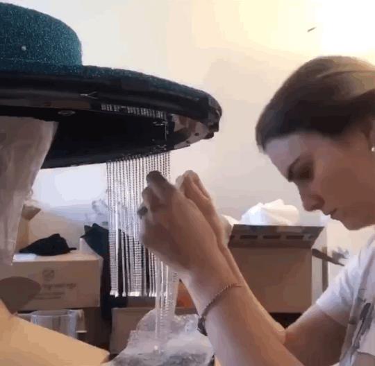 红毯上有了他的出现，女明星们可要打起十二分精神了！