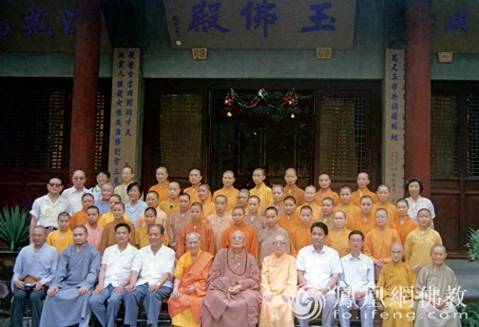 传奇一生!纪念“当代第一比丘尼”隆莲法师诞辰110周年