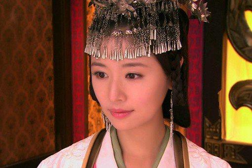 窦皇后比吕后高明在什么地方?