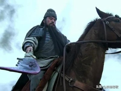 ​吕布的方天画戟和宇文成都的凤翅鎏金镋，哪个更厉害？