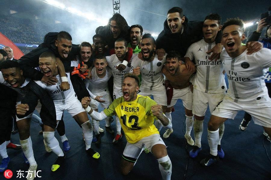 内马尔造3黄1球击溃利物浦 与队友超燃庆祝引爆全场